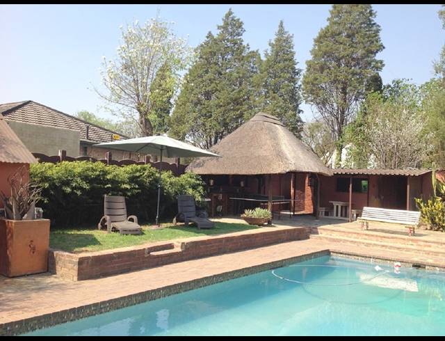 1 bed property to rent in FONTAINEBLEAU